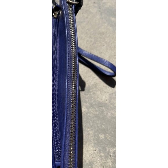 Juicy Couture Blue Faux Leather Pouch Wristlet Wallet Clutch Purse Black Lining - Picture 9 of 16